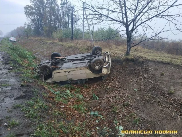 У селі поблизу Луцька зіткнулися дві автівки 3