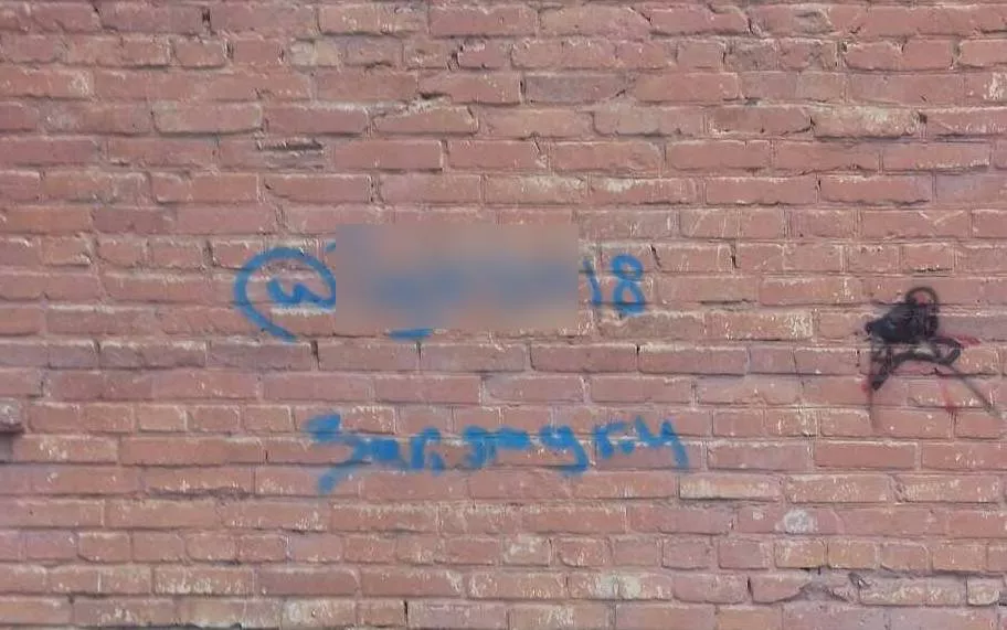 У Нововолинську з'явилися написи з рекламою наркотиків 7