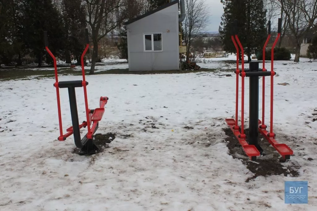 У Зимнівській школі розширили спортивний майданчик та встановили камери відеонагляду 5