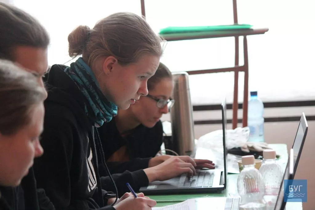 Екстремальний туристичний змаг «Доброволець» зібрав у Вовчаку майже 300 учасників 21