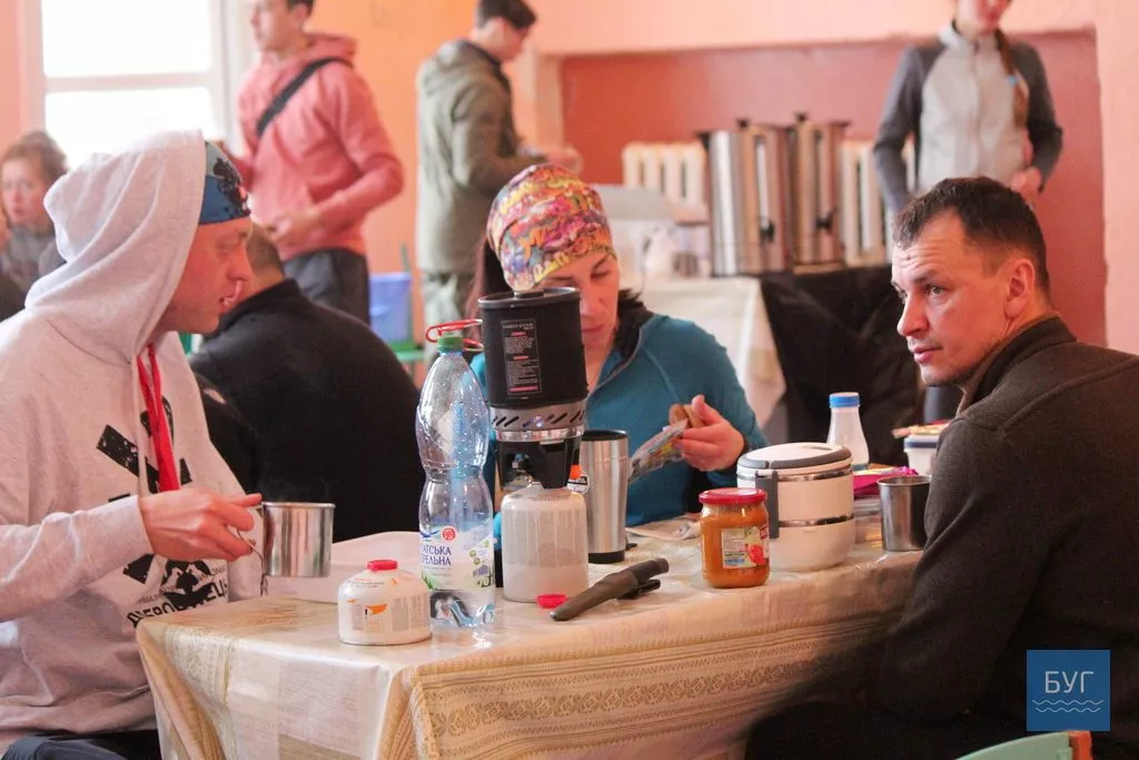 Екстремальний туристичний змаг «Доброволець» зібрав у Вовчаку майже 300 учасників 22