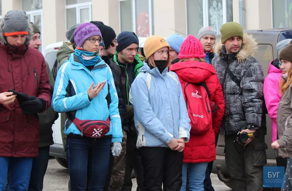 Екстремальний туристичний змаг «Доброволець» зібрав у Вовчаку майже 300 учасників 32