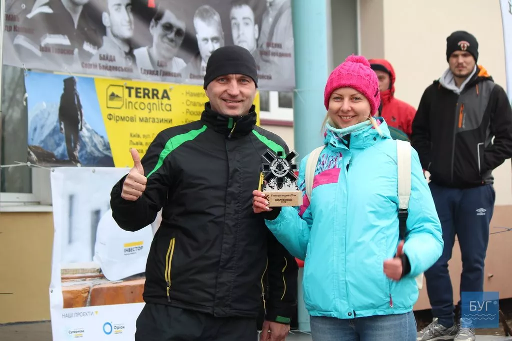 Екстремальний туристичний змаг «Доброволець» зібрав у Вовчаку майже 300 учасників 52