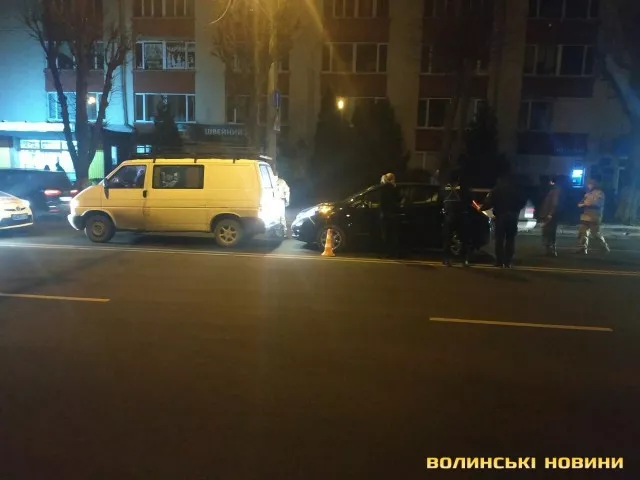 У Луцьку в ДТП постраждало три автомобіля 3