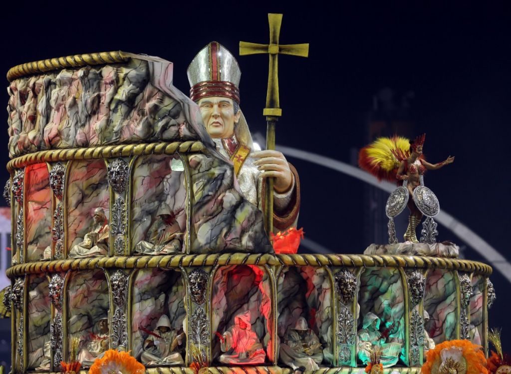 У Ріо-де-Жанейро засяяв на повну потужність карнавал 2