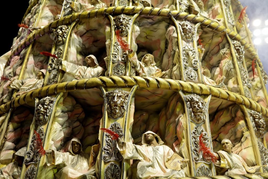 У Ріо-де-Жанейро засяяв на повну потужність карнавал 6