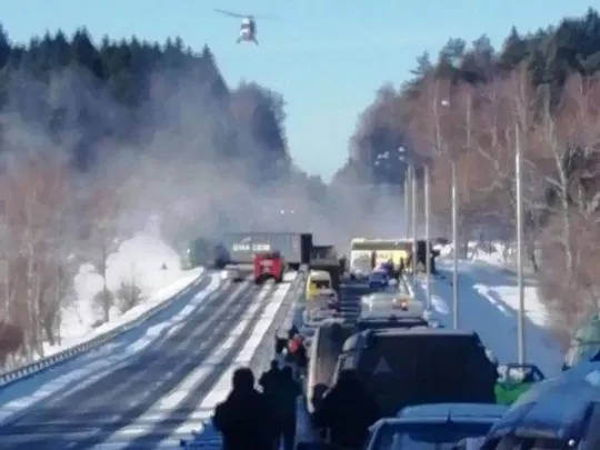 Біля Москви автобус з українцями потрапив у ДТП, є постраждалі 2