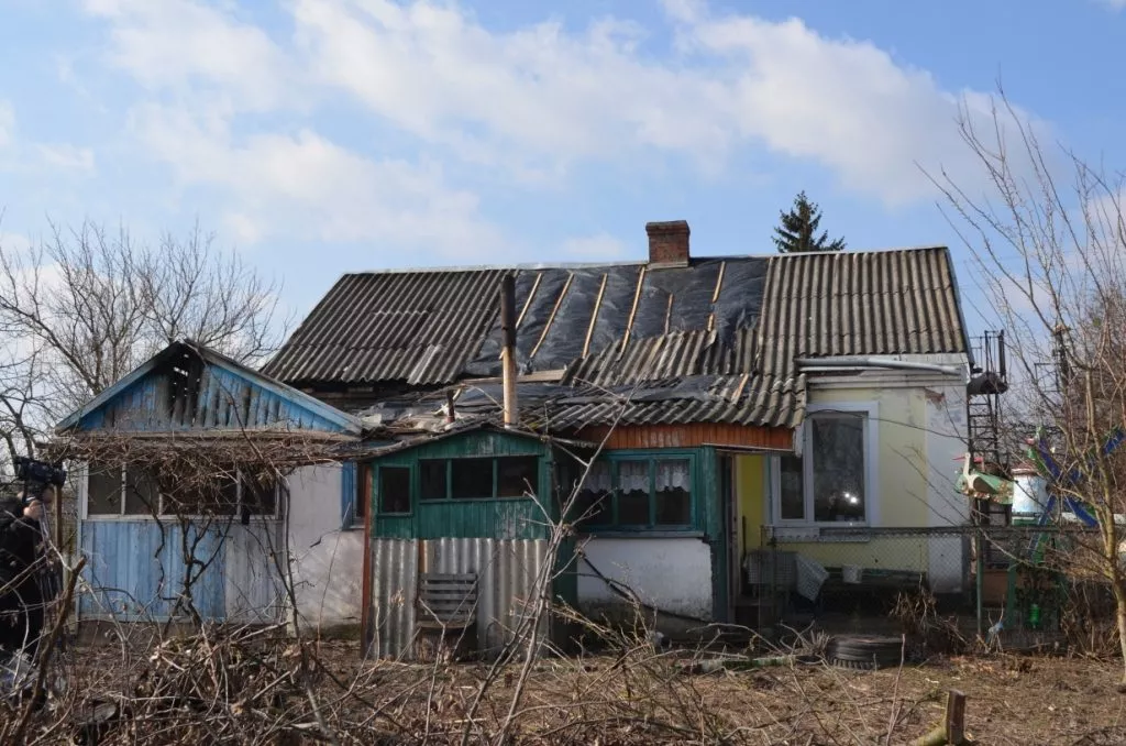 «Побачив дим над хатою, а далі все - як у кіно»: у Вербі рятувальник визволив односельчанку від вогню 5
