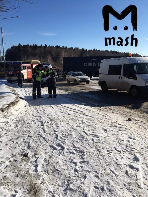 Біля Москви автобус з українцями потрапив у ДТП, є постраждалі 4