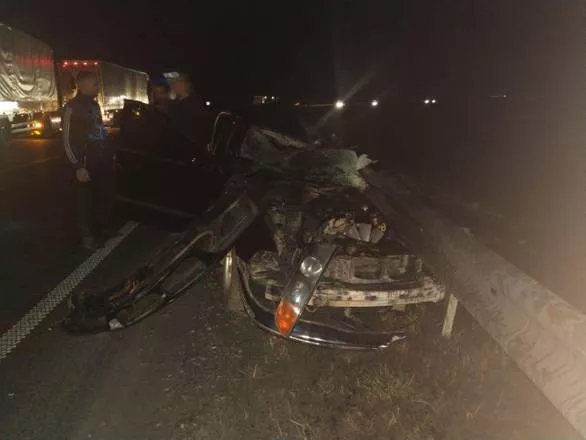 Смертельна ДТП під Львовом: BMW зіткнувся з вантажівкою 2