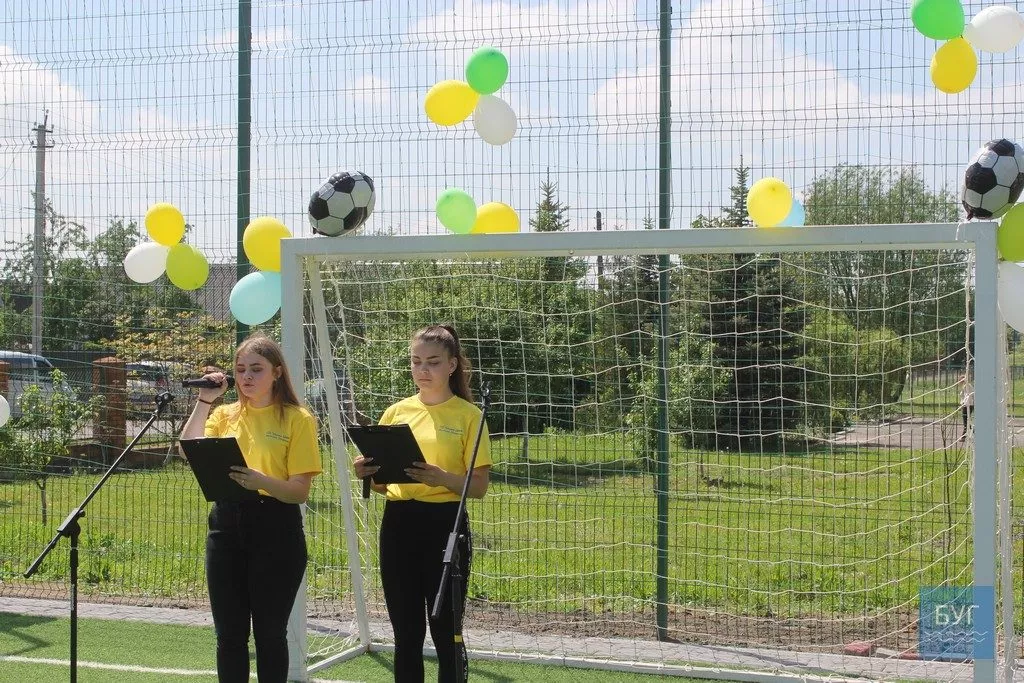 В селі Льотниче Зимнівської ОТГ відкрили сучасний спортивний майданчик 3