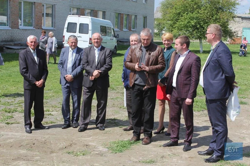 В селі Льотниче Зимнівської ОТГ відкрили сучасний спортивний майданчик 4