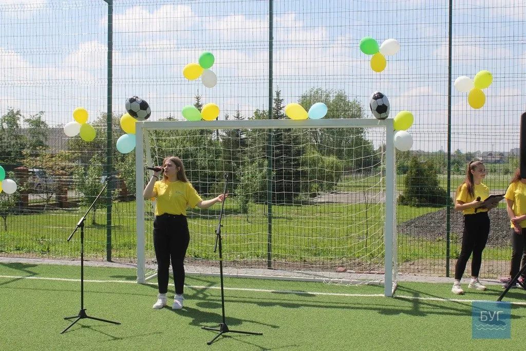 В селі Льотниче Зимнівської ОТГ відкрили сучасний спортивний майданчик 6