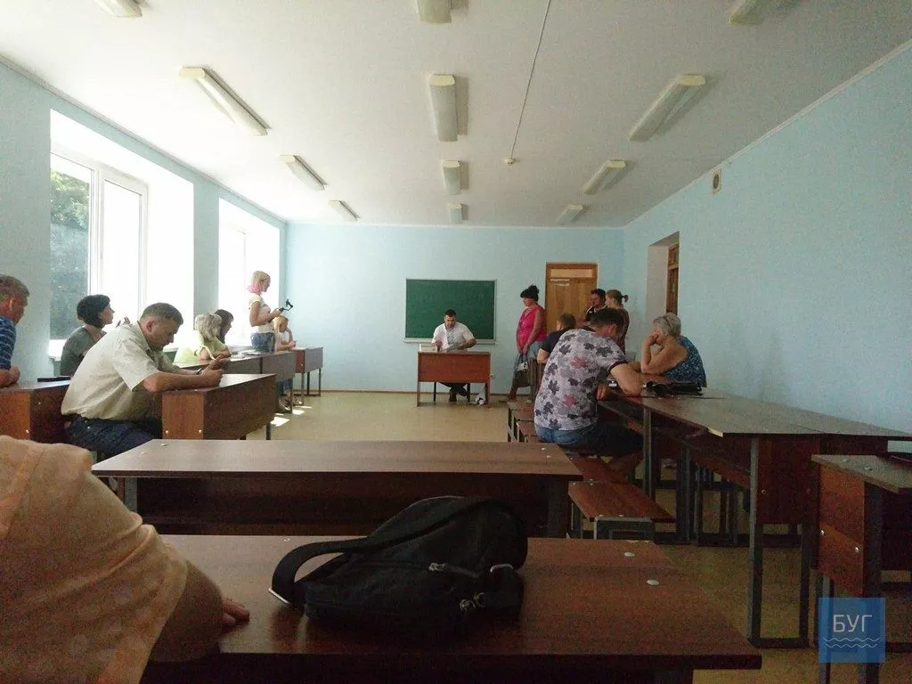 ОВК 19-го округу прийняла бюлетені від останніх дільниць 2