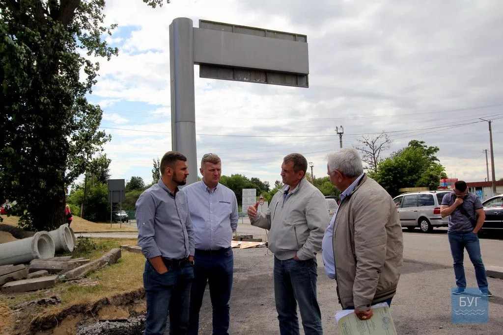 Повідомили, коли добудують об'їзну дорогу Устилуга та трасу на Нововолинськ 11