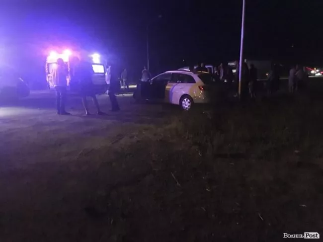 Під Луцьком зітнулись два легкових авто 3