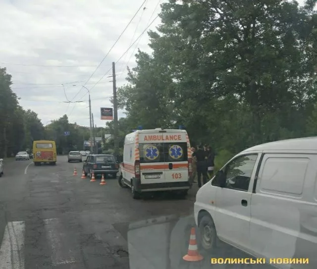 У Луцьку під колеса ВАЗу потрапив пішохід 3