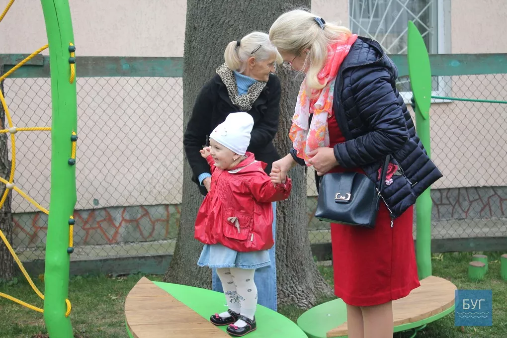 Дітей з Володимира-Волинського запрошують на новий майданчик 4