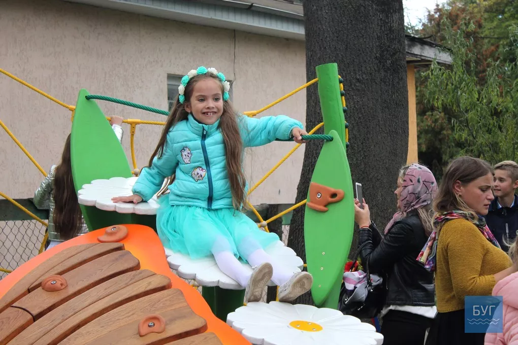 Дітей з Володимира-Волинського запрошують на новий майданчик 8