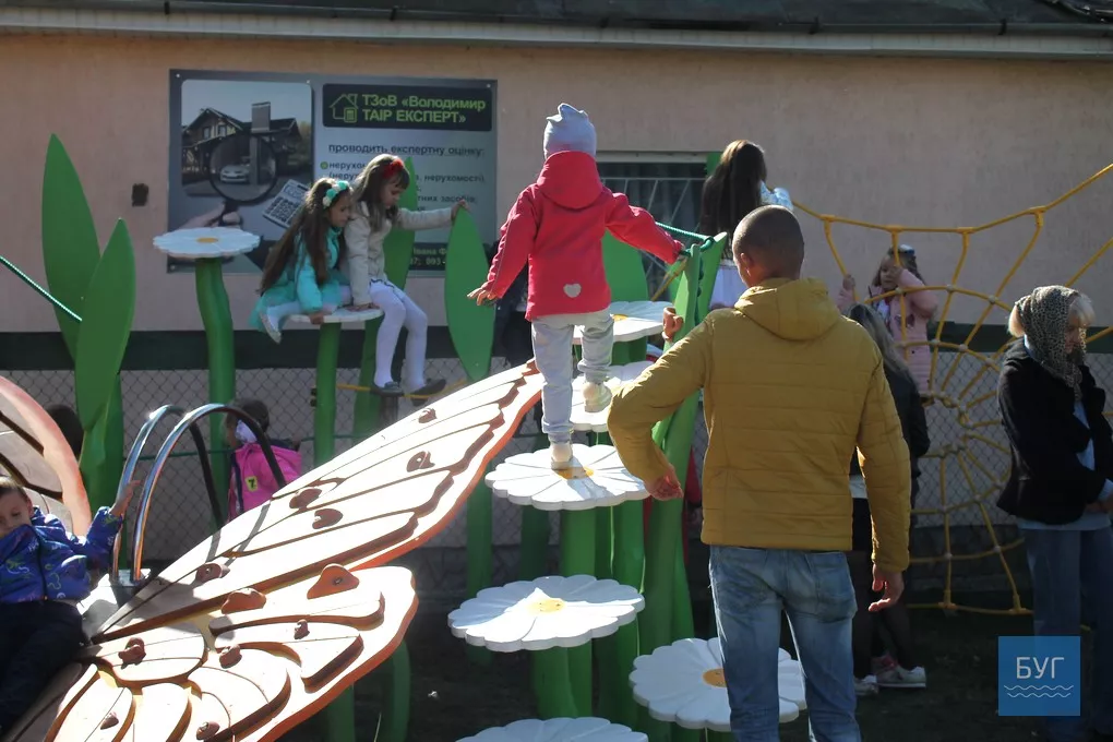 Дітей з Володимира-Волинського запрошують на новий майданчик 23