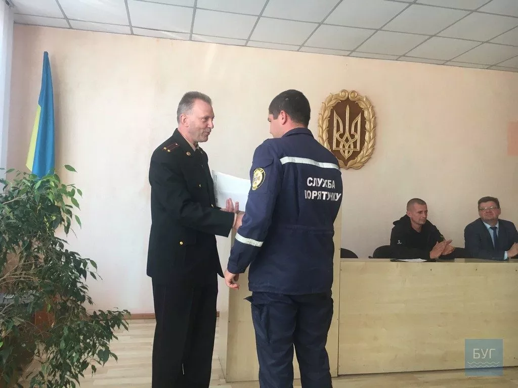 Рятувальників Нововолинська привітали з професійним святом 1