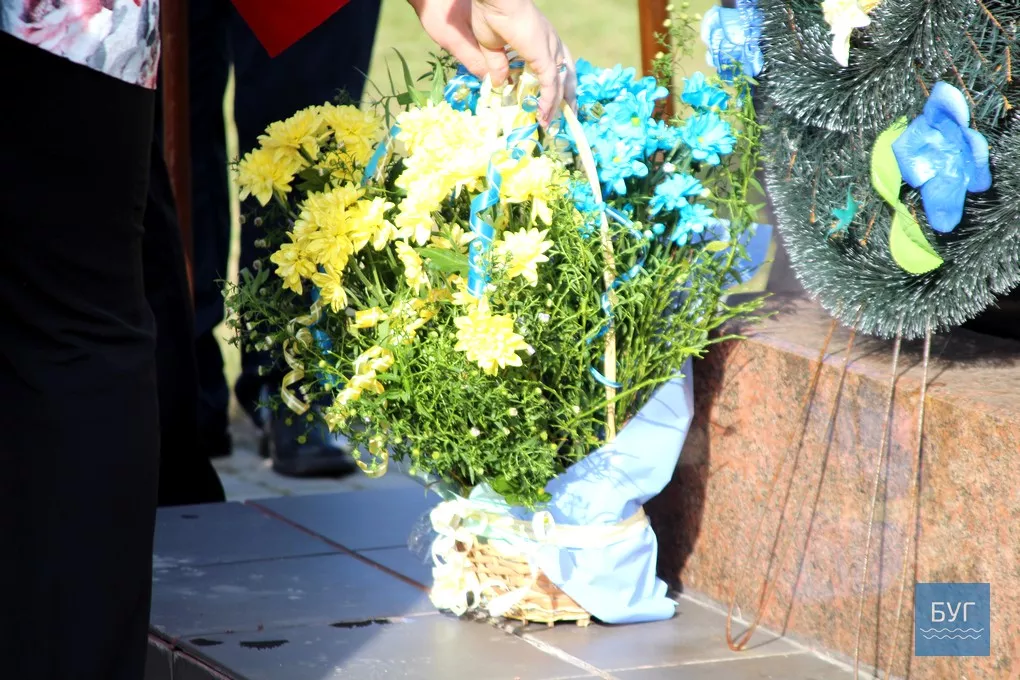 У Володимирі-Волинському вшанували пам'ять Героїв АТО і воїнів УПА 18