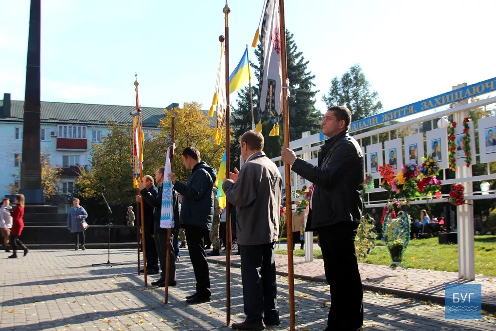 У Володимирі-Волинському вшанували пам'ять Героїв АТО і воїнів УПА 27