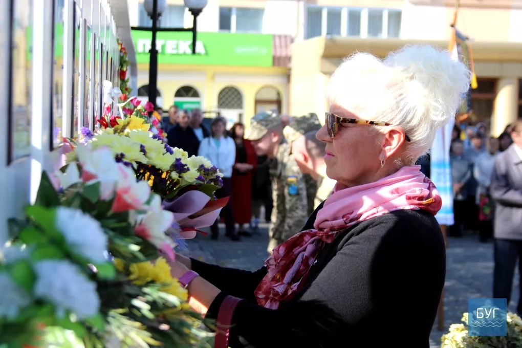 У Володимирі-Волинському вшанували пам'ять Героїв АТО і воїнів УПА 36