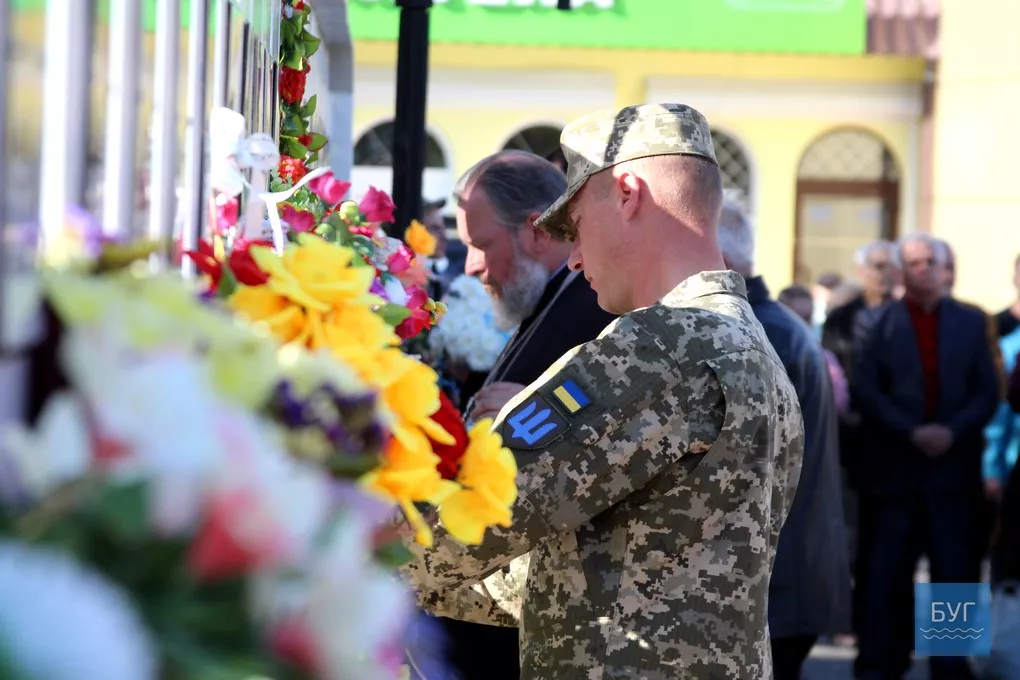 У Володимирі-Волинському вшанували пам'ять Героїв АТО і воїнів УПА 37