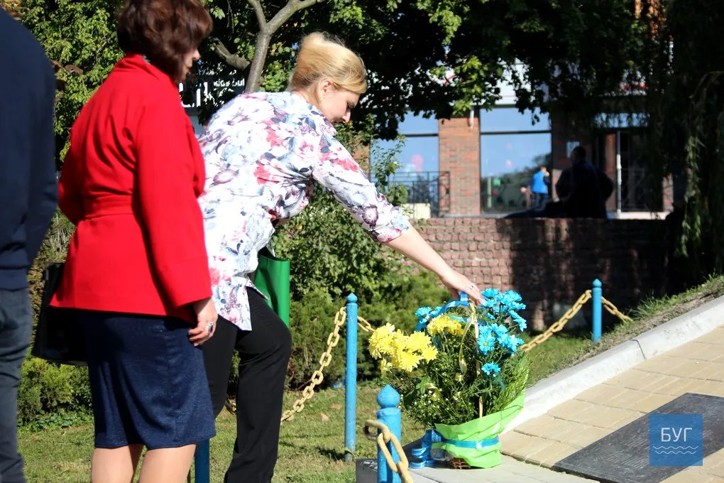 У Володимирі-Волинському вшанували пам'ять Героїв АТО і воїнів УПА 41