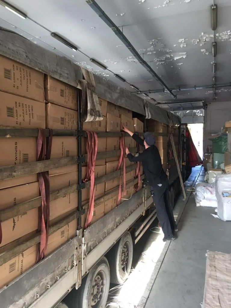 На «Ягодині» вилучили 640 незадекларованих валіз на понад пів мільйона гривень 4
