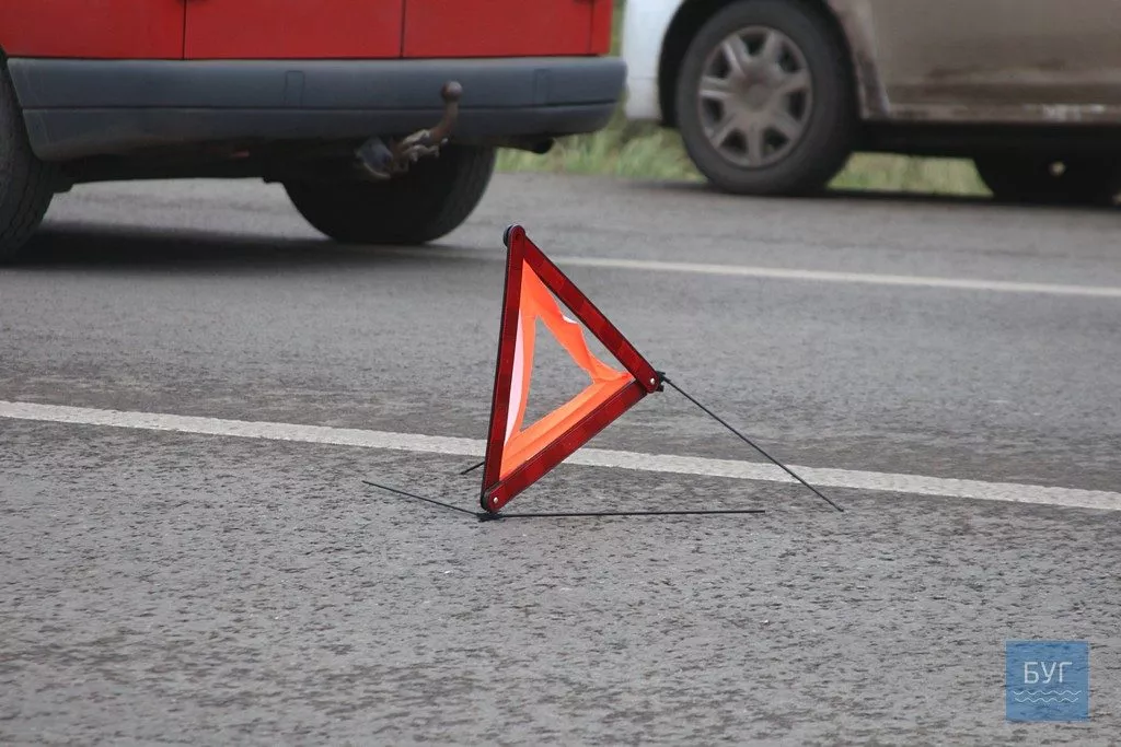 У Нововолинську ДТП: зіткнулися три автомобілі 13