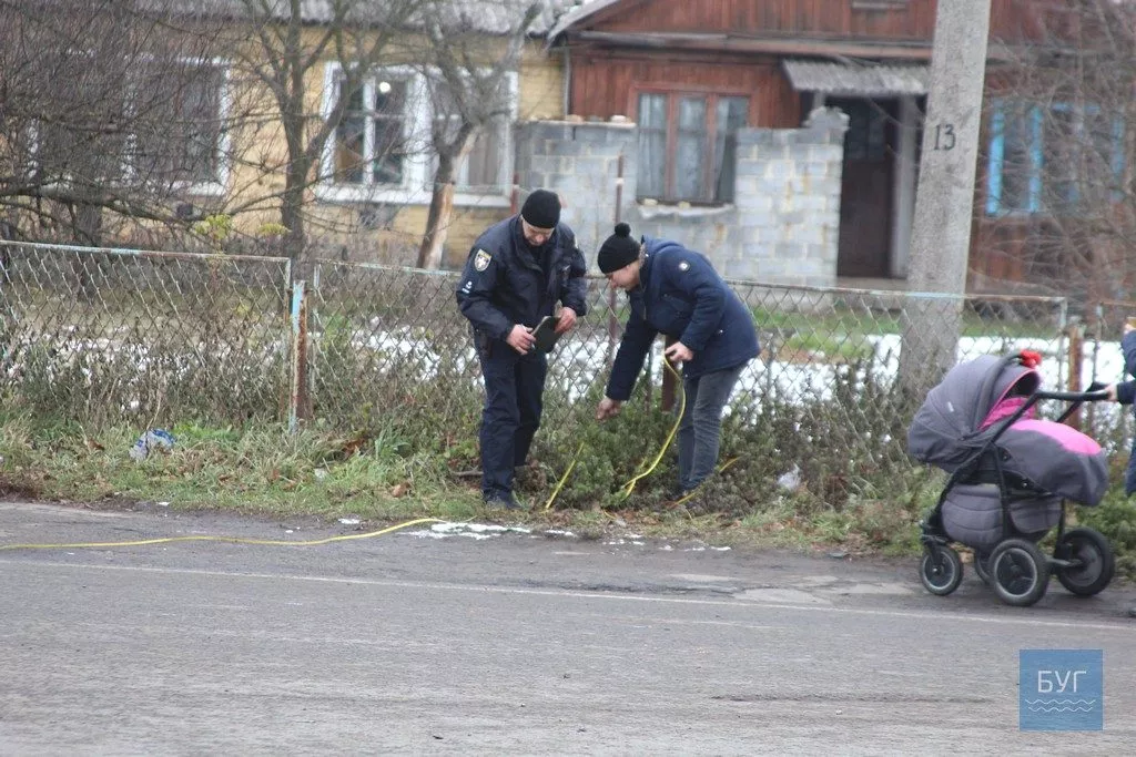 У Нововолинську ДТП: зіткнулися три автомобілі 14