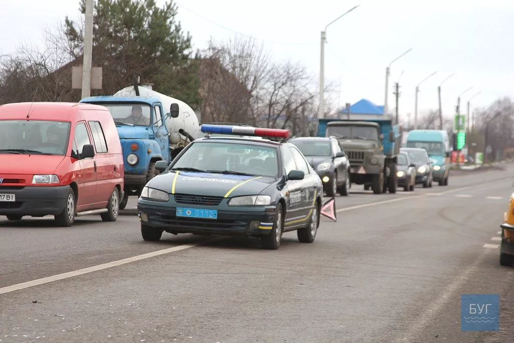У Нововолинську ДТП: зіткнулися три автомобілі 16