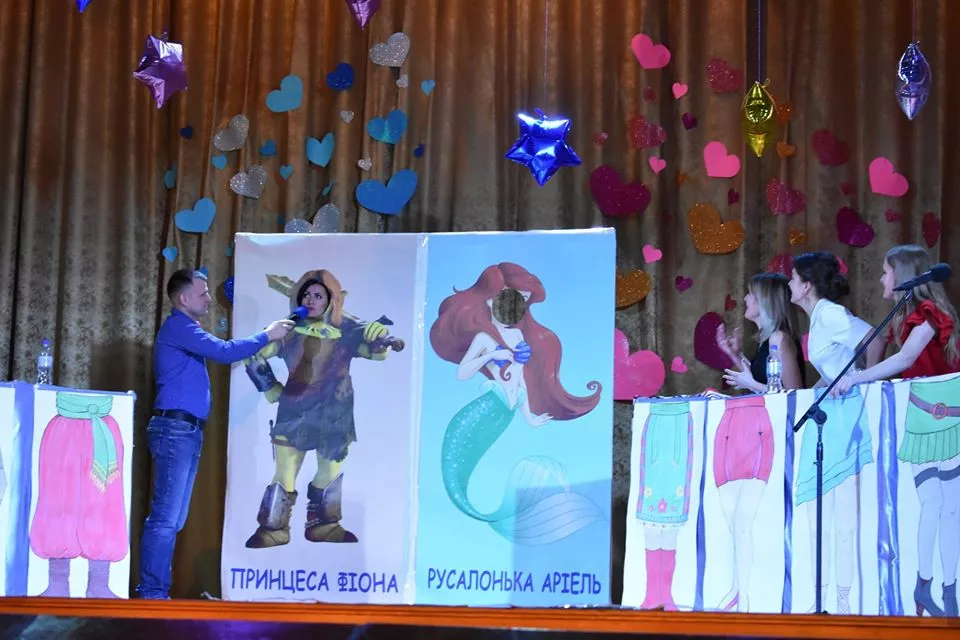 У «Центрі культури, дозвілля та спорту Іваничівської селищної ради» відбулося шоу «Хто зверху?» 4