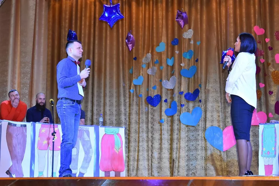 У «Центрі культури, дозвілля та спорту Іваничівської селищної ради» відбулося шоу «Хто зверху?» 5