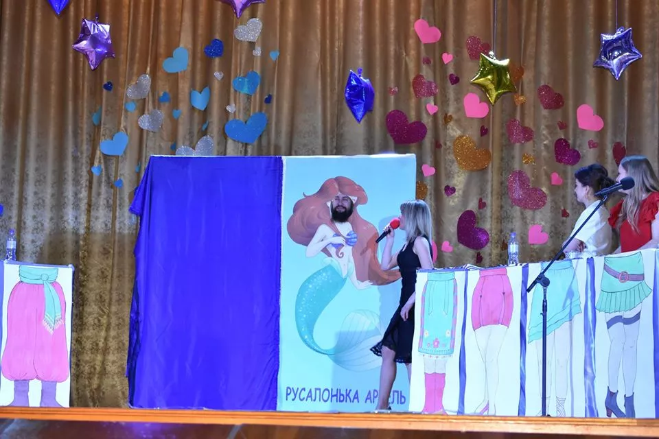 У «Центрі культури, дозвілля та спорту Іваничівської селищної ради» відбулося шоу «Хто зверху?» 10