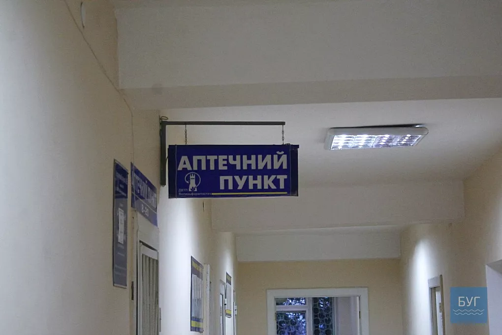 «Масок немає і замовити не можна»: в більшості аптек Володимира-Волинського - проблеми з постачанням медичних масок 17