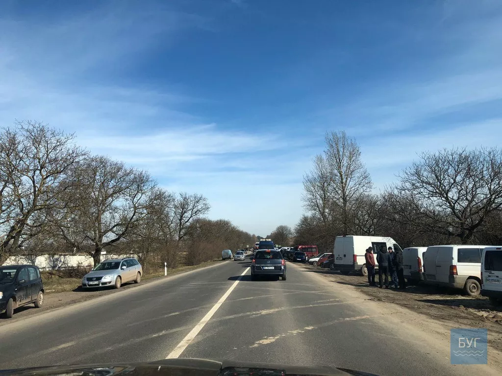 Акція протесту: шахтарі блокують трасу перед Нововолинськом, бо біля Епіцентру була можливість об'їзду 2