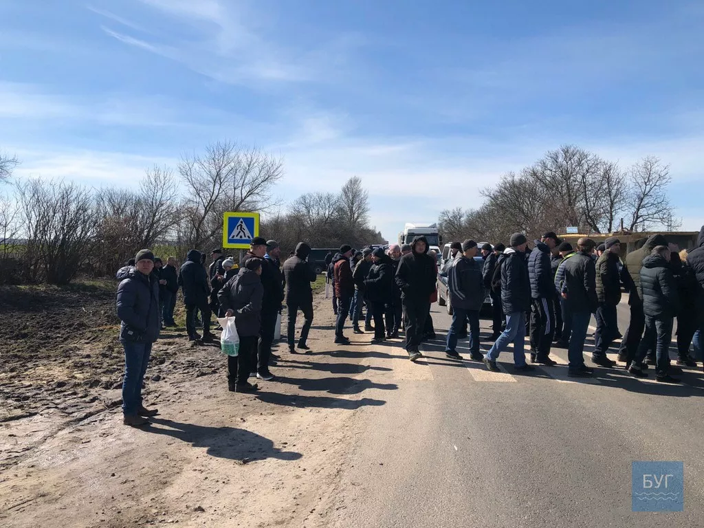 Акція протесту: шахтарі блокують трасу перед Нововолинськом, бо біля Епіцентру була можливість об'їзду 1