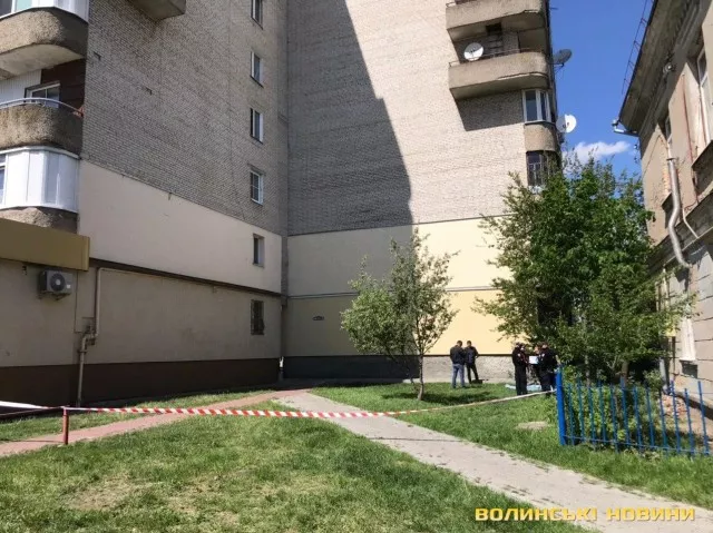 У Луцьку загинув чоловік, який випав з вікна 9 поверху 3