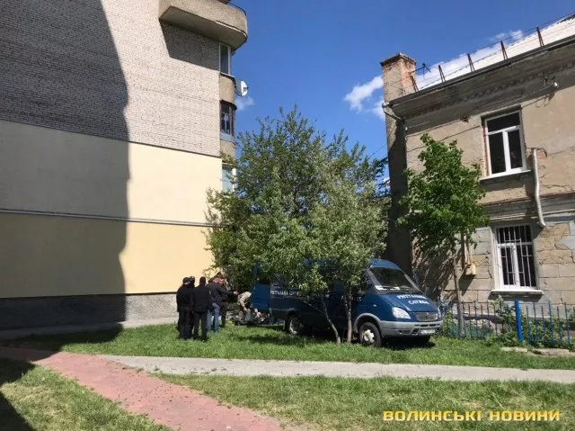 У Луцьку загинув чоловік, який випав з вікна 9 поверху 4