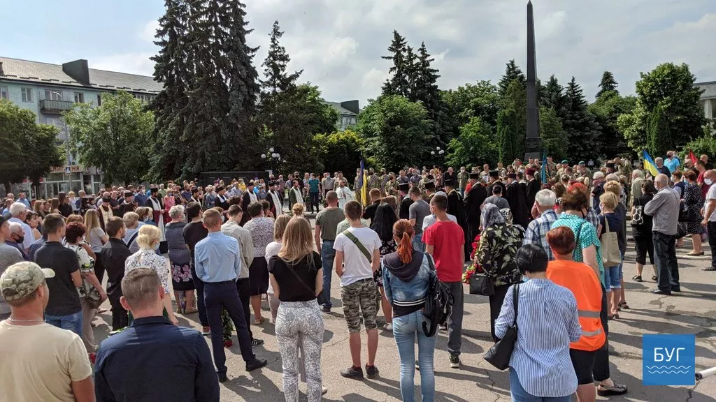 У Володимирі-Волинському прощалися з загиблим Героєм Іллею Струком 22