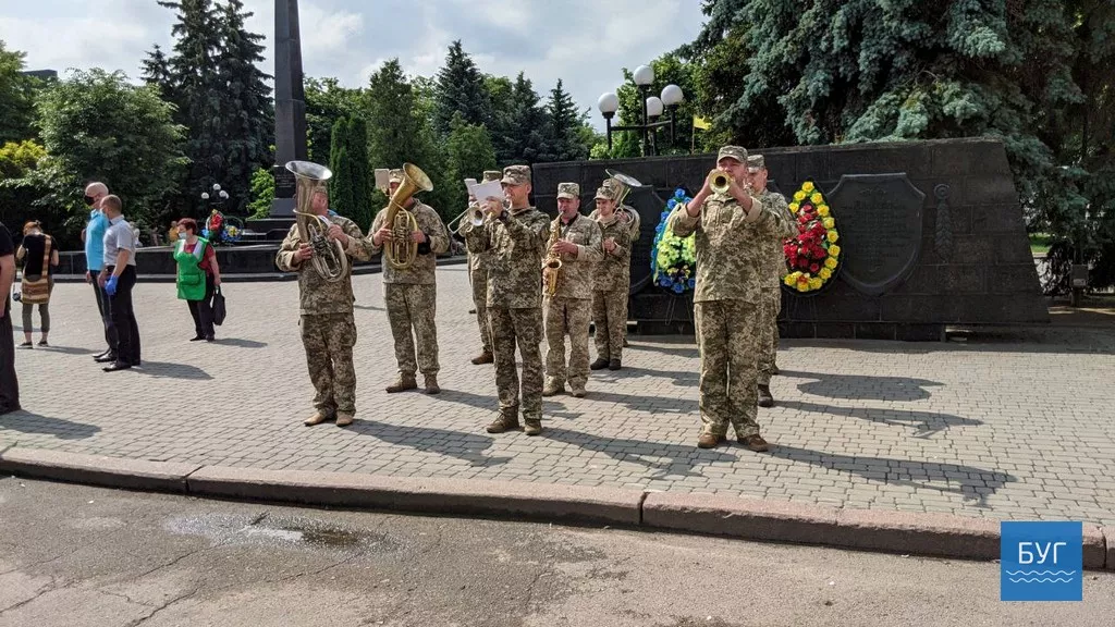 У Володимирі-Волинському прощалися з загиблим Героєм Іллею Струком 34