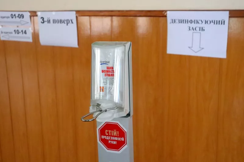 Розповіли, як у Володимирі проходило ЗНО в умовах карантину 3