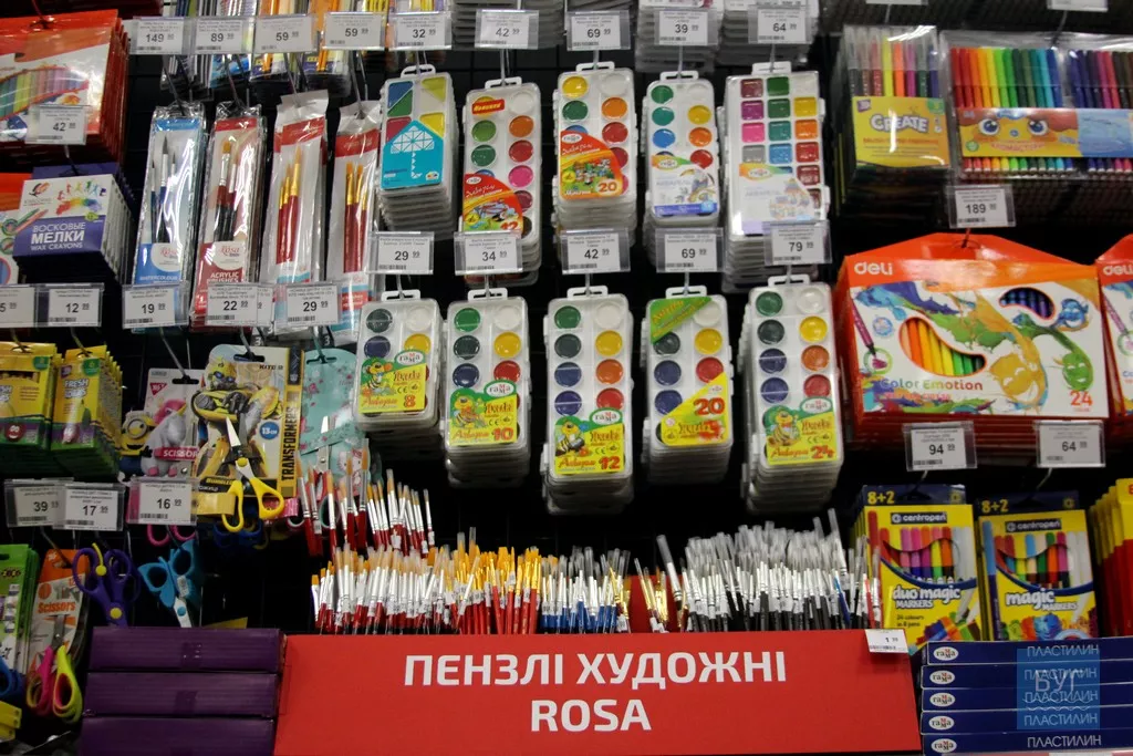 Формат супермаркету та найбільший асортимент канцтоварів: що пропонує «Офіс Центр» у Володимирі-Волинському 47