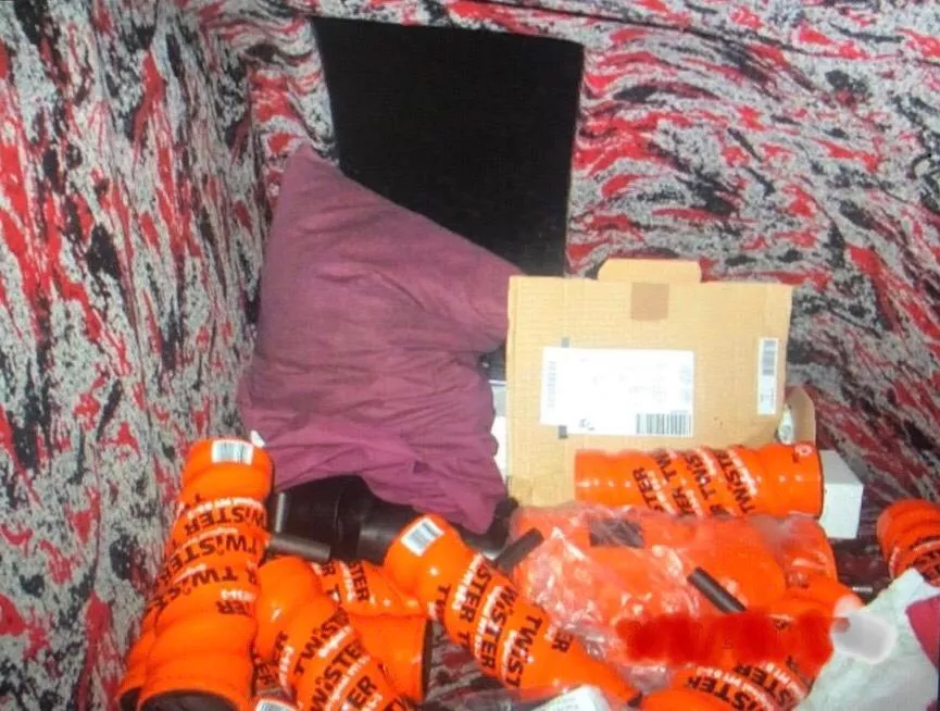 На «Ягодині» виявили водія з контрабандою на понад 90 тисяч гривень 2