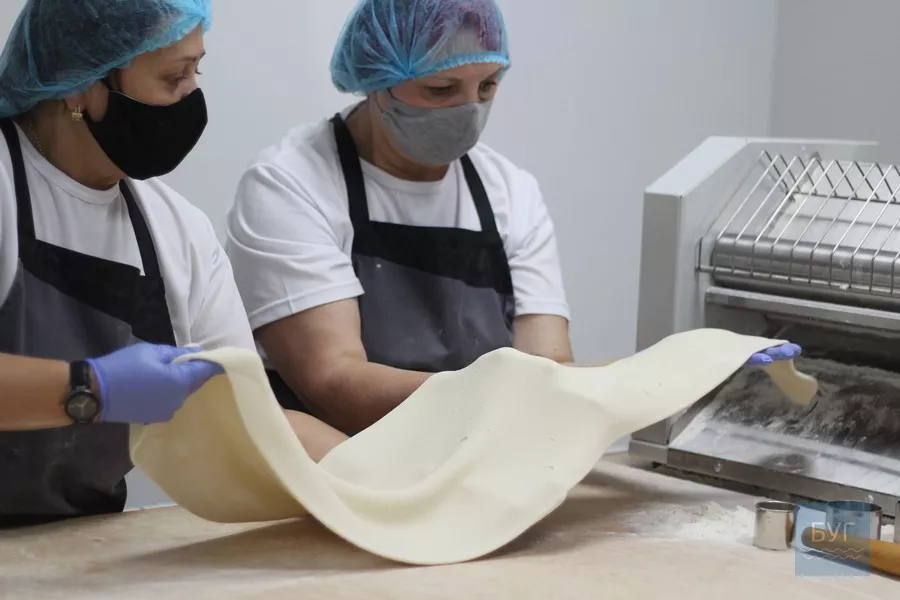 «Family Тісто - дбайливими руками»: магазин напівфабрикатів у Нововолинську - домашній смак, якість виробництва, сезонні новинки 2