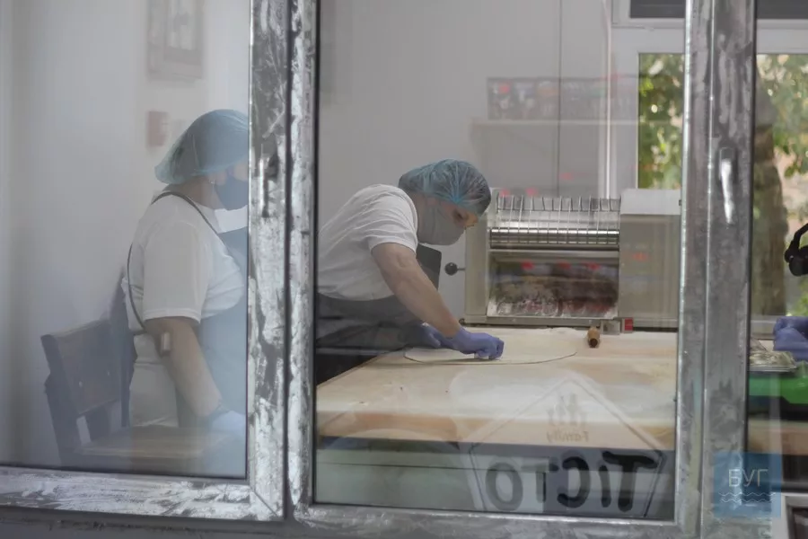 «Family Тісто - дбайливими руками»: магазин напівфабрикатів у Нововолинську - домашній смак, якість виробництва, сезонні новинки 3