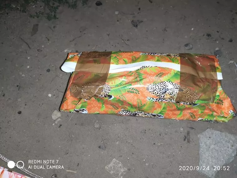 Кандидатка на посаду голови громади у Житомирській області отримала пакунок із муляжем вибухівки 2